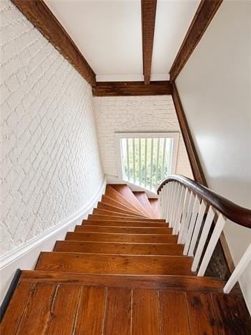937 Barracks St - Photo 4 of 18