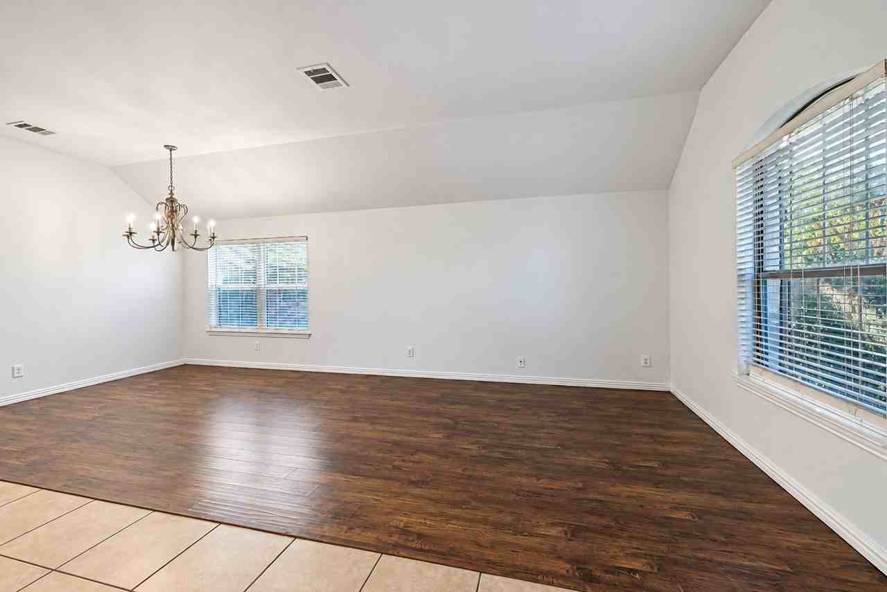 5012 Promised Land Dr - Photo 3 of 38