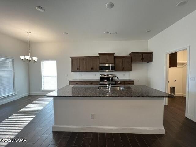 810 Delaney Dr - Photo 3 of 19