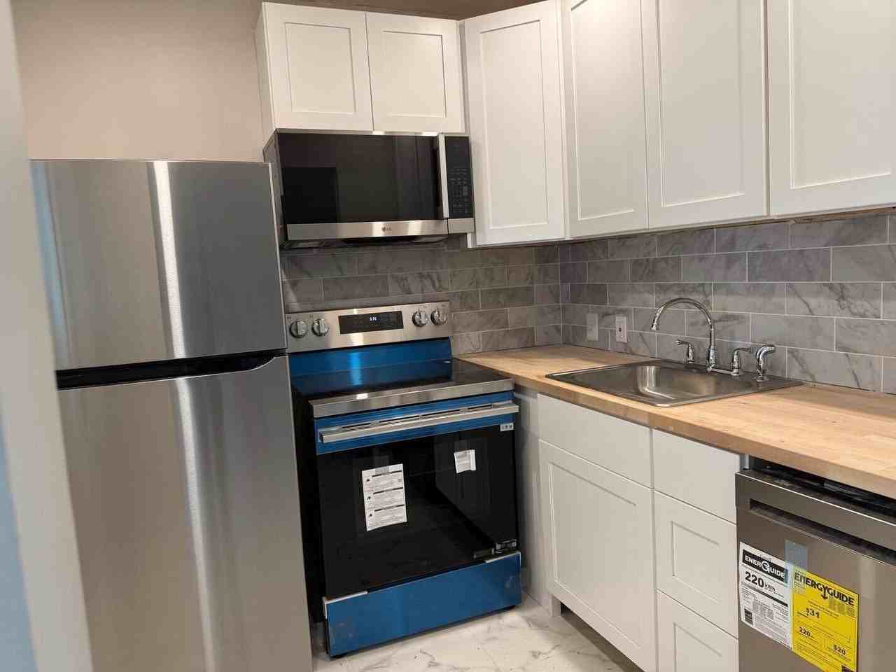 498 Mansfield L - Photo 4 of 16