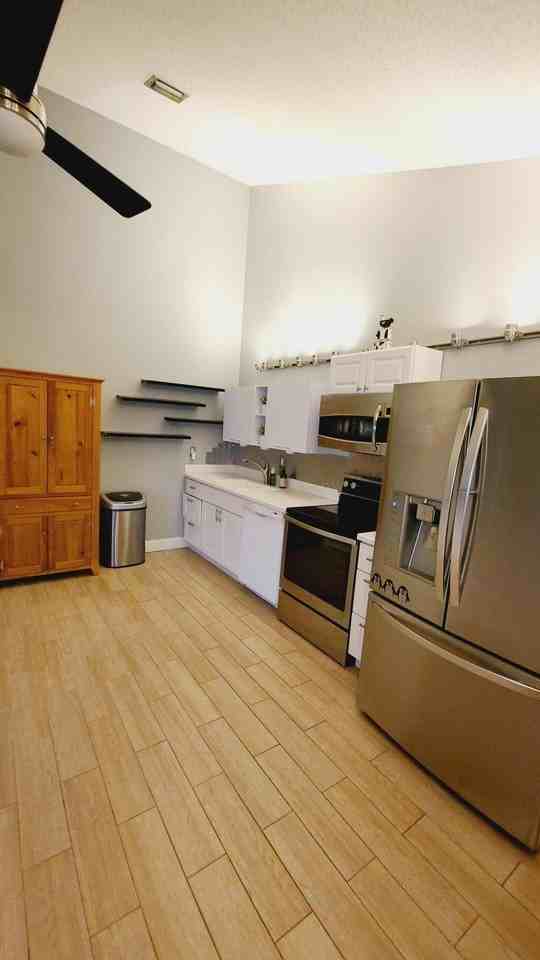 1188 Shibumy Cir #C - Photo 5 of 19