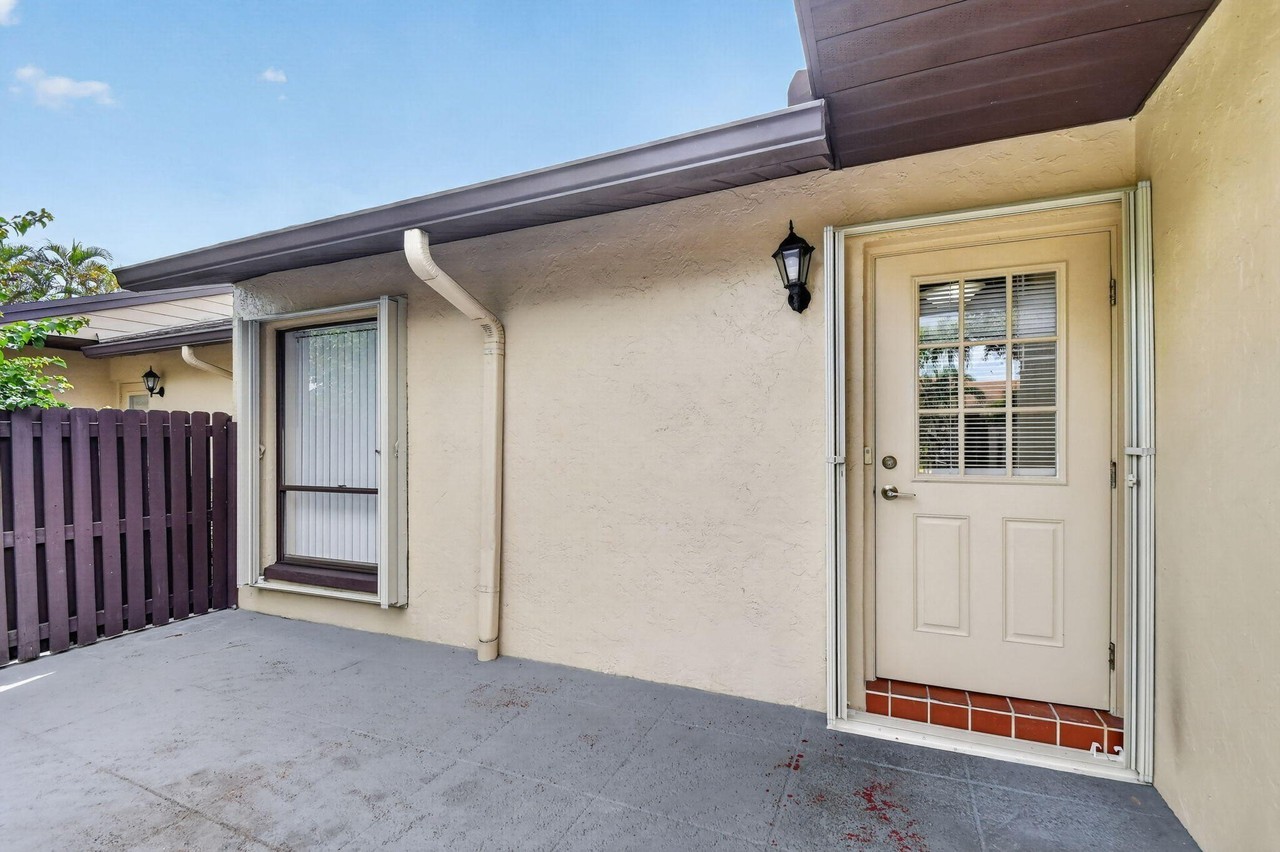 604 Sea Pine Way #C - Photo 3 of 50