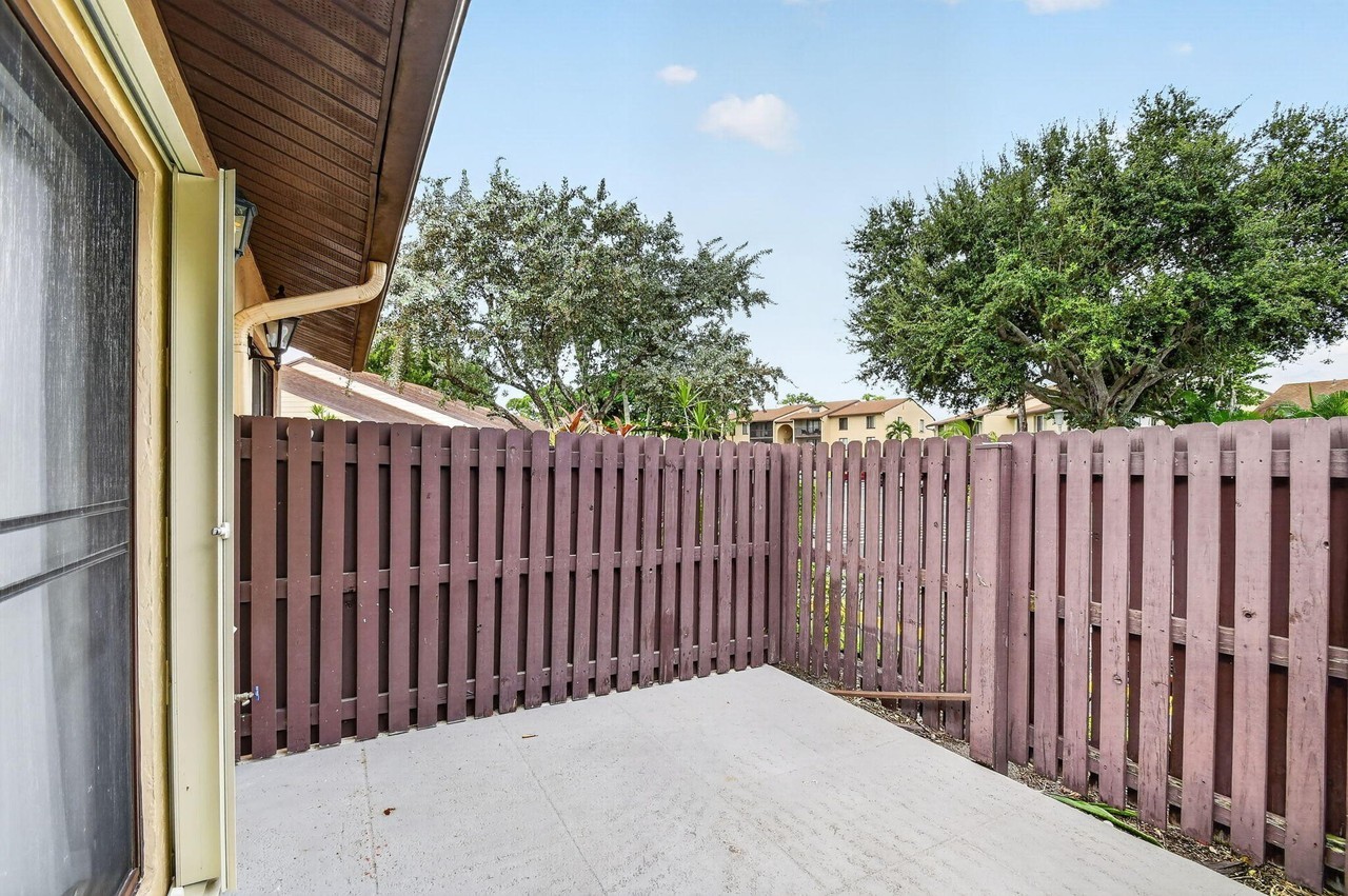 604 Sea Pine Way #C - Photo 6 of 50