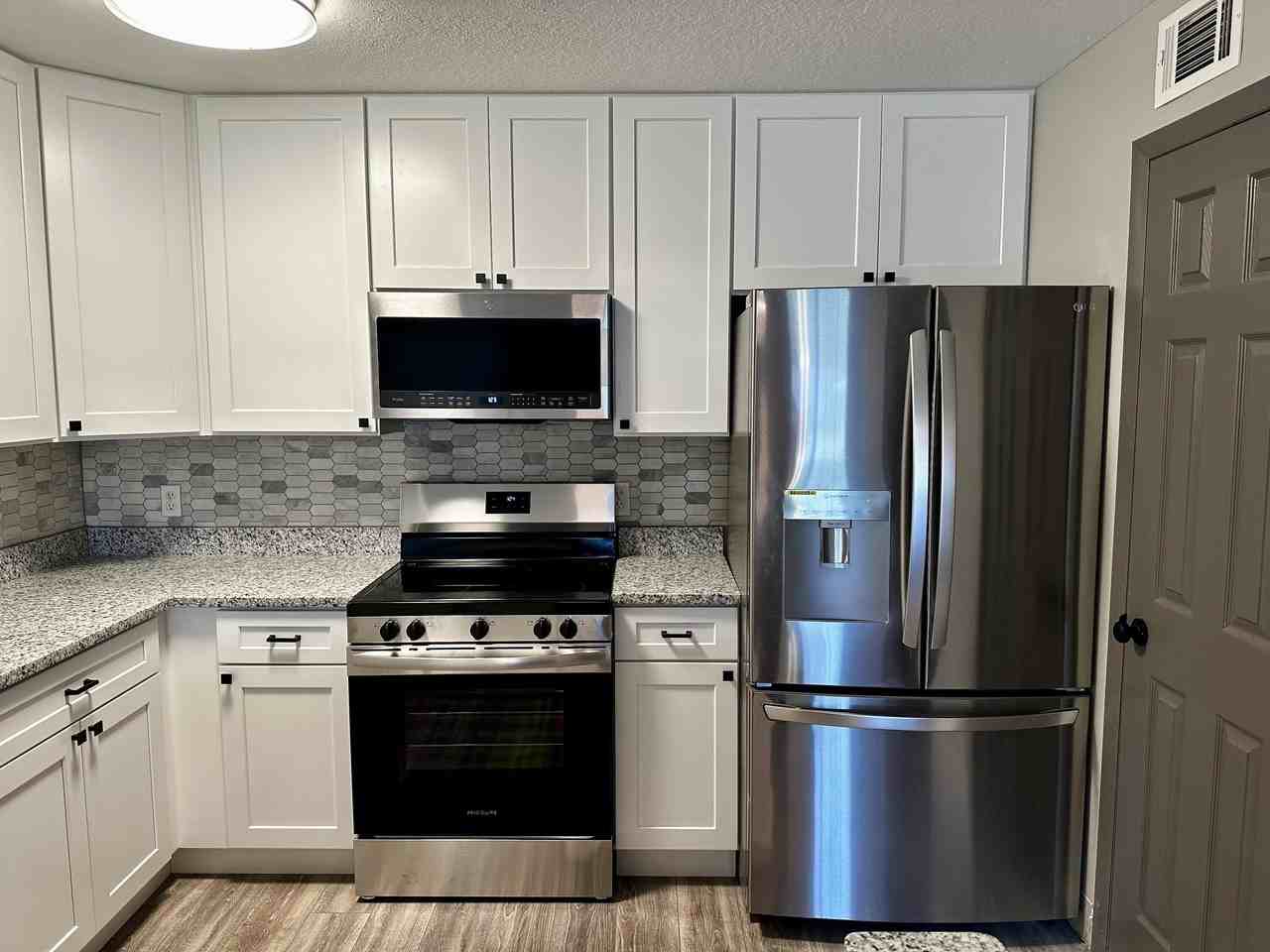1810 Long Iron Dr #302 - Photo 7 of 24