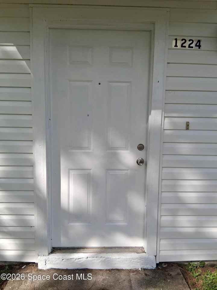 1224 Logan Ave Nw - Photo 2 of 18