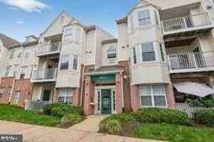 featured image of 8931 Town Center Cir #6-210