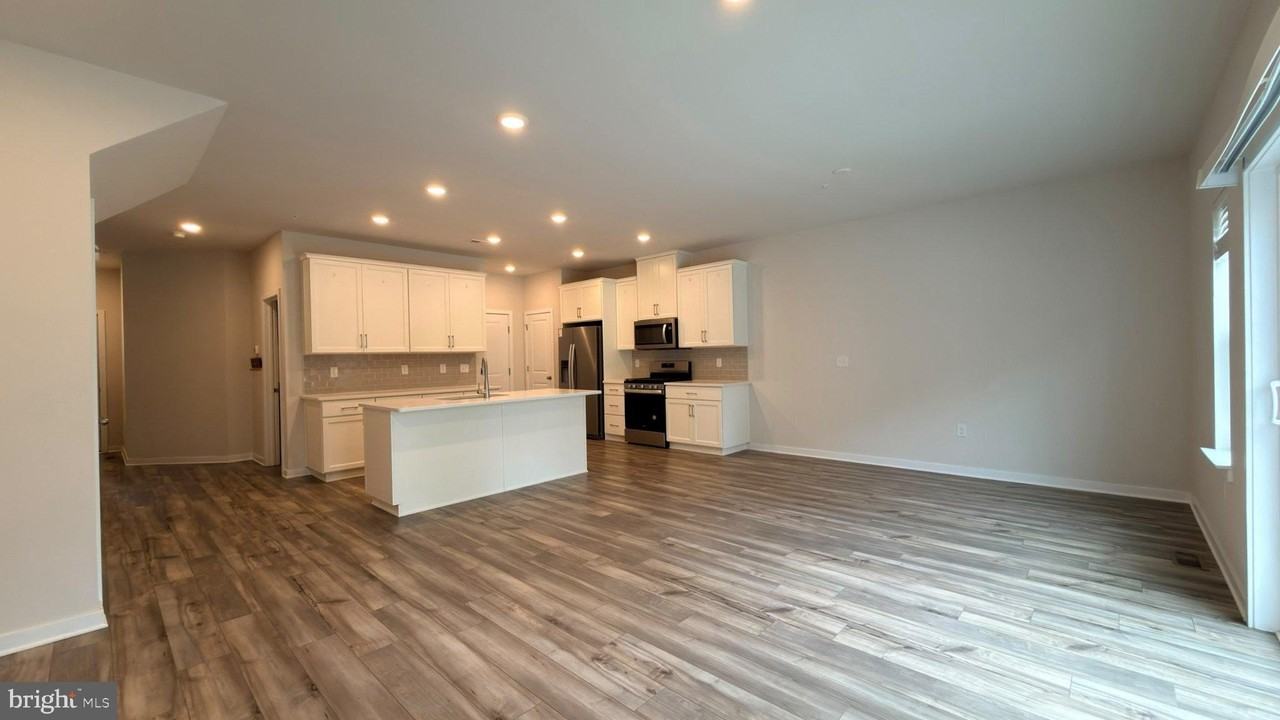 14 Shamrock Cir - Photo 5 of 13