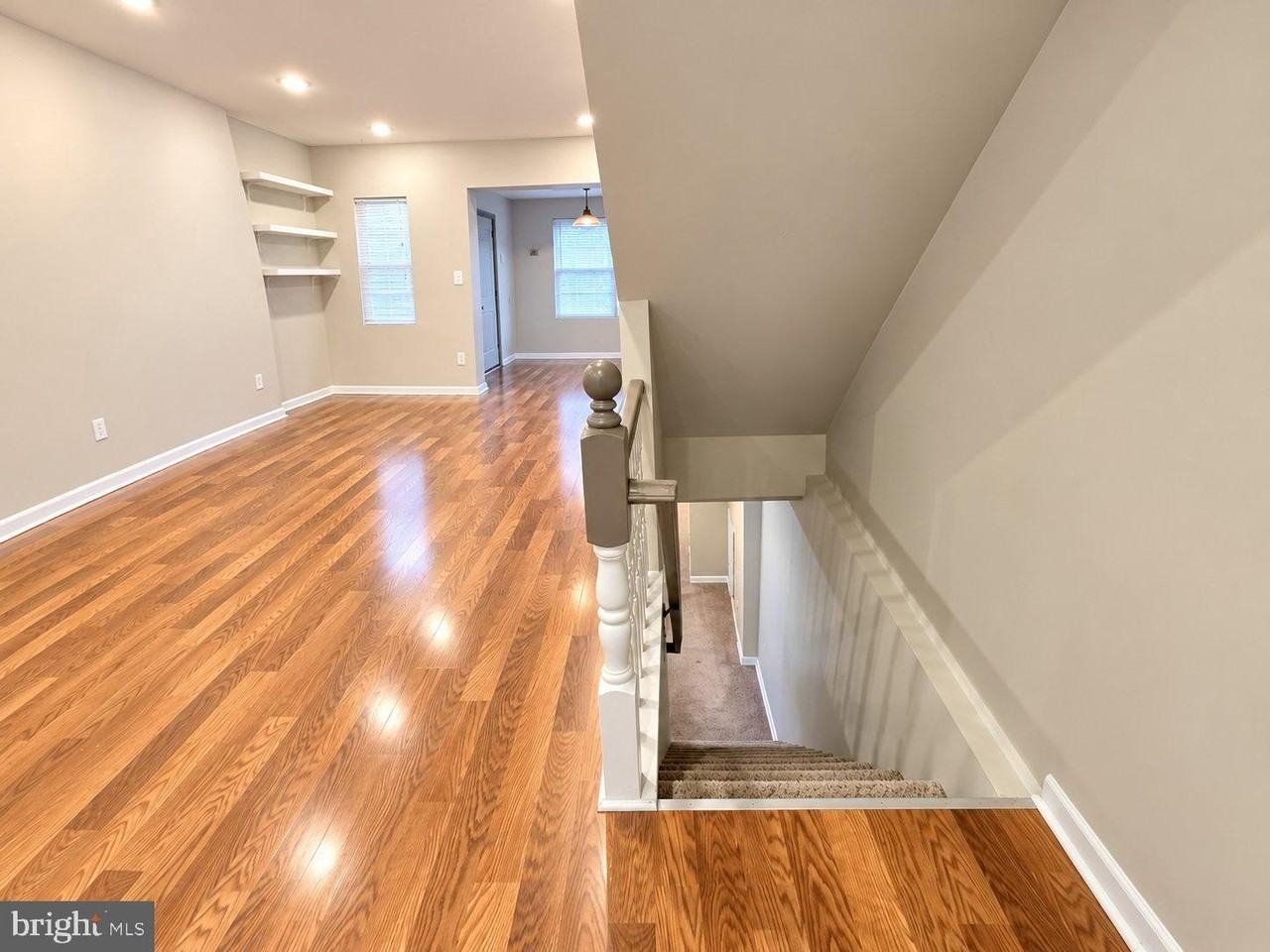 5473 Morse St - Photo 4 of 15