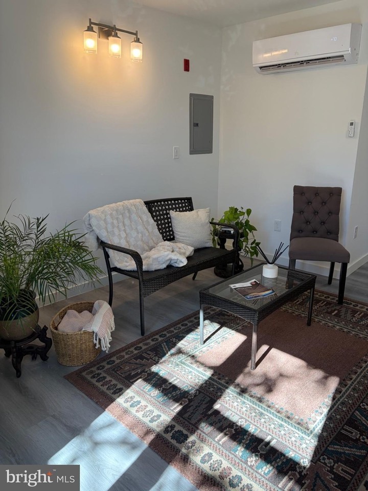541-2 FLOOR WASHINGTON Avenue - Photo 2 of 11