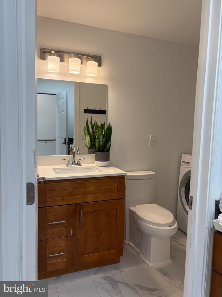 541-2 FLOOR WASHINGTON Avenue - Photo 6 of 11