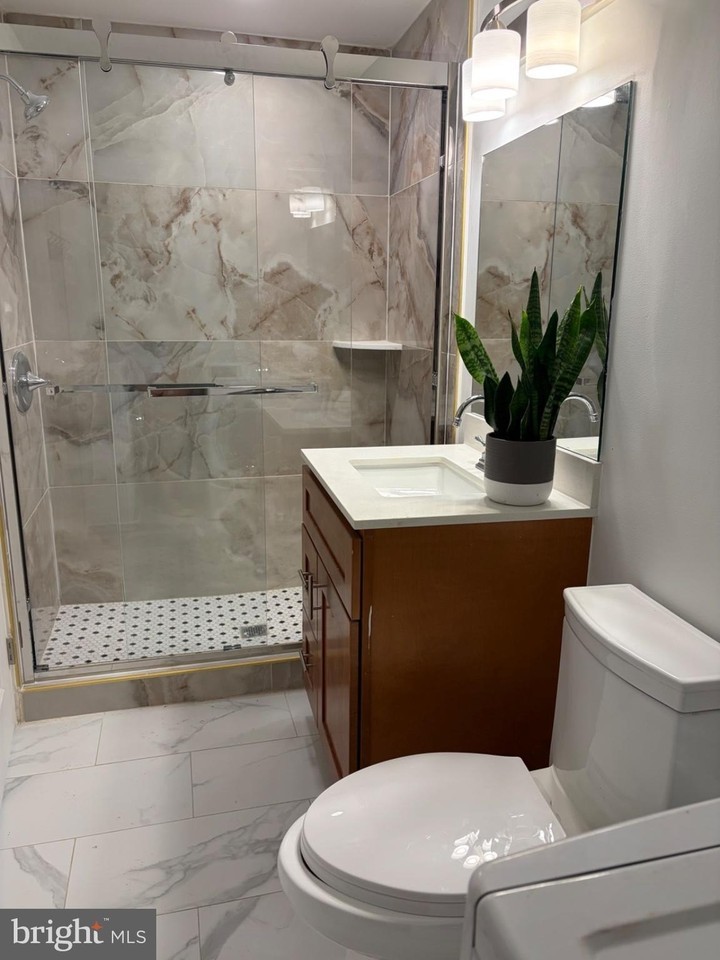 541-2 FLOOR WASHINGTON Avenue - Photo 7 of 11