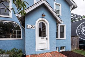 featured image of 1423 N Garfield St