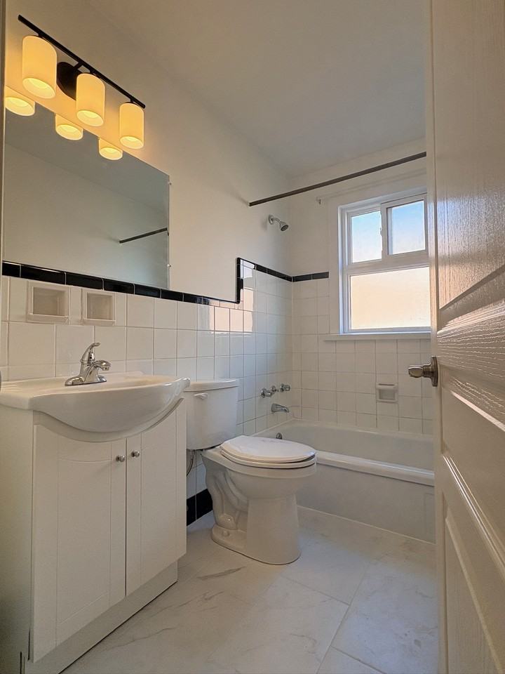 1 East 32nd Street #5 - Photo 6 of 9