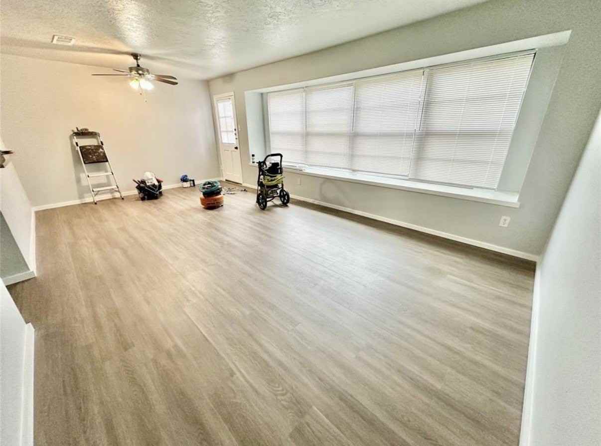 3860 Laura Leigh Dr - Photo 3 of 20