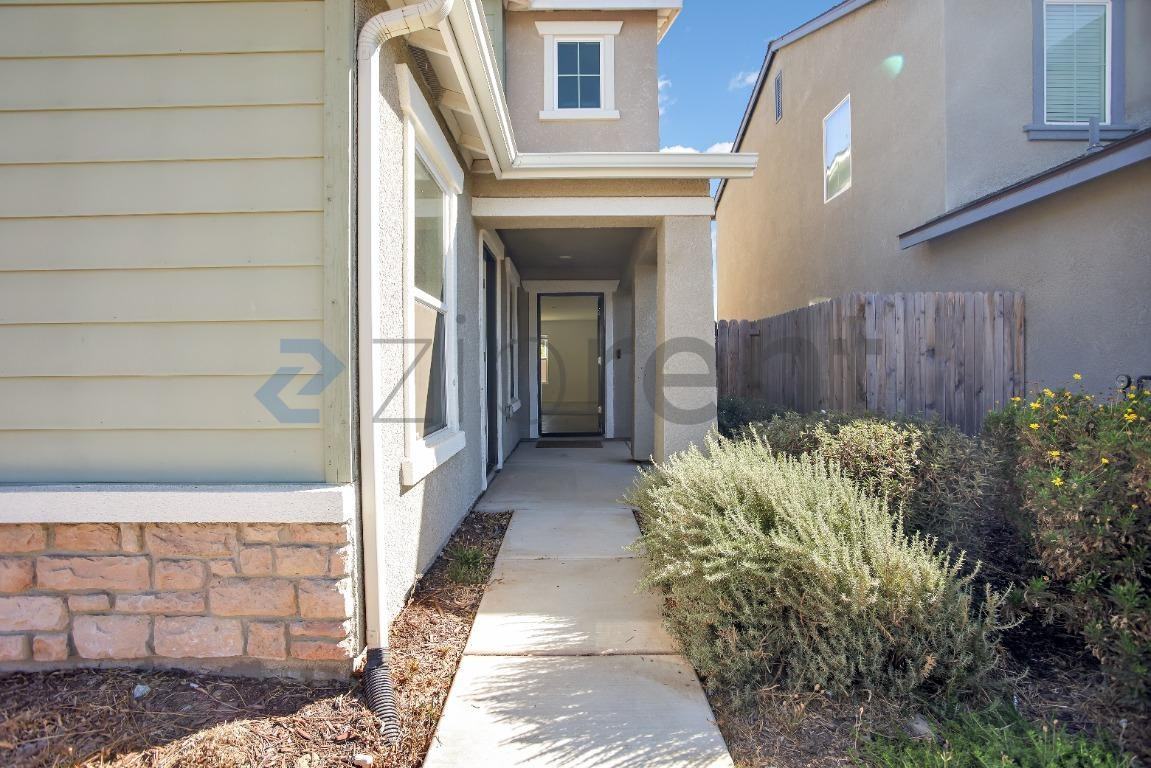 4508 Lindsey Ln - Photo 5 of 49