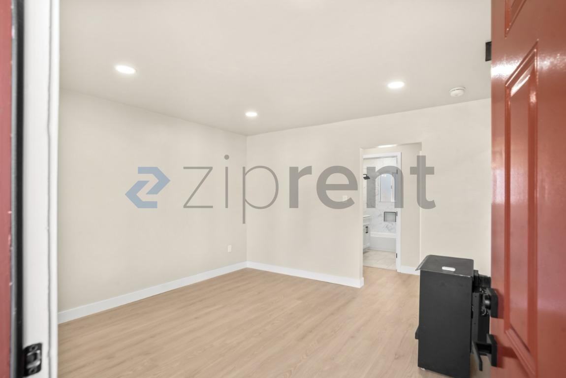 6000 Bayview Ave #6000 - Photo 5 of 23
