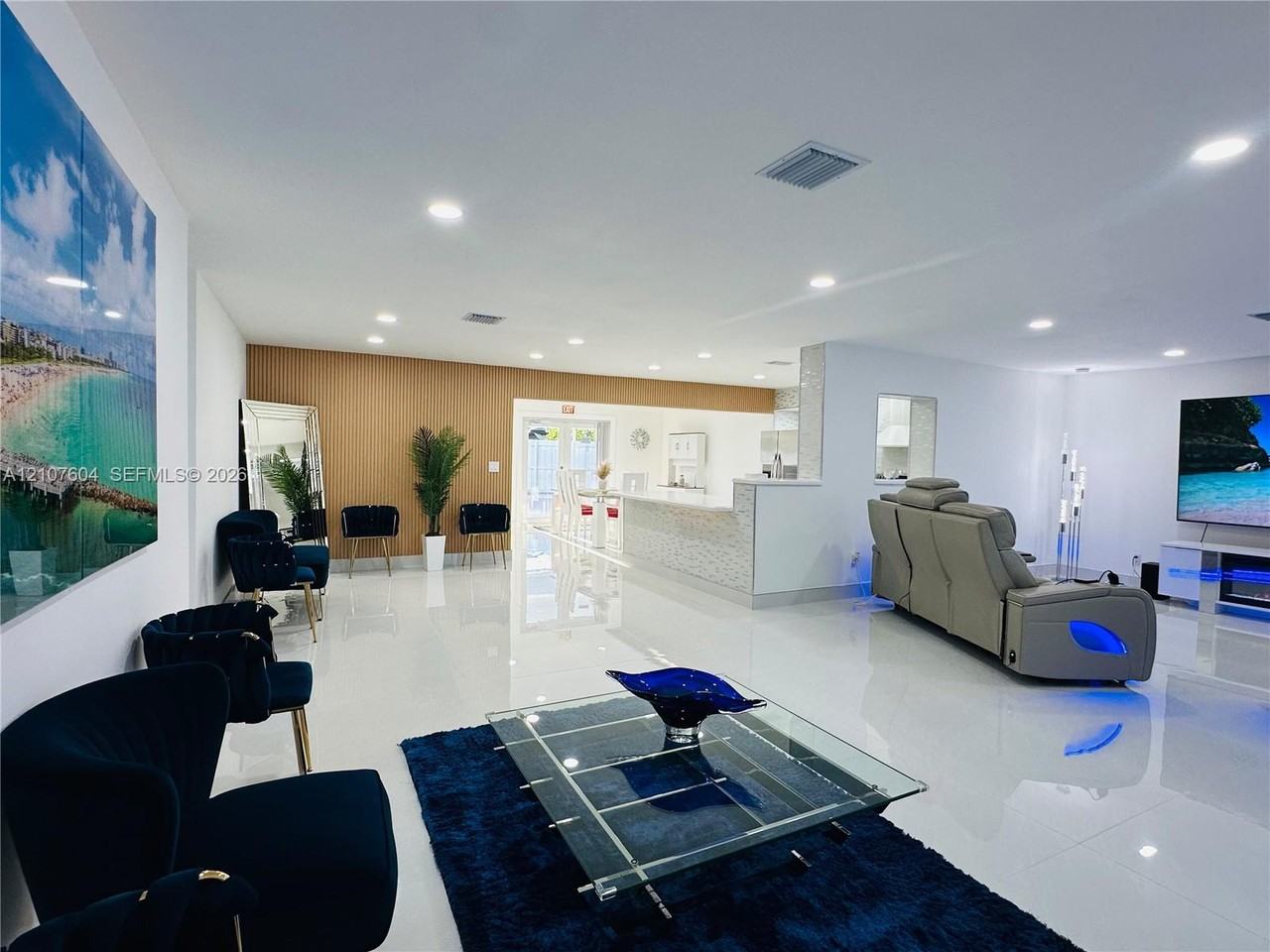 120 South 56th Avenue - Photo 5 of 15