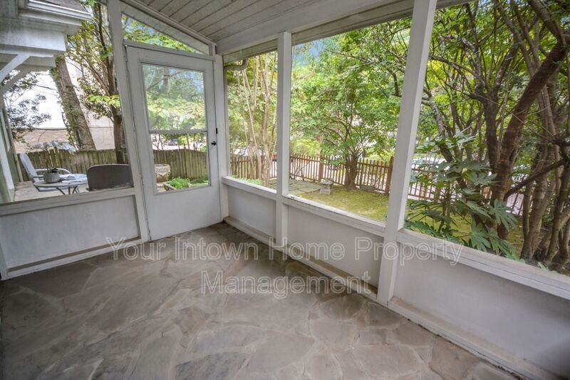 619 Cooledge Ave Ne - Photo 3 of 29