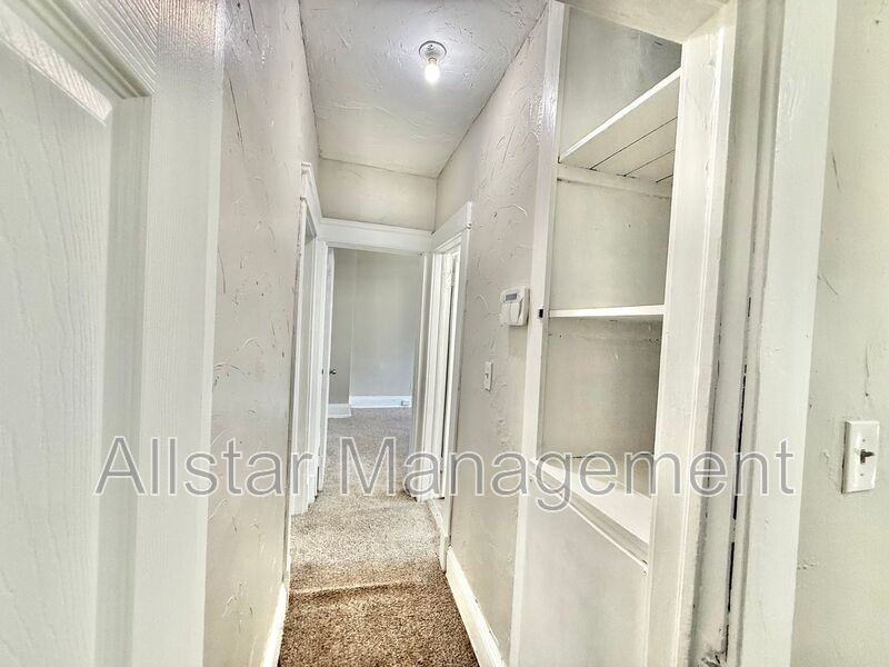 9223 Adams Ave - Photo 5 of 24