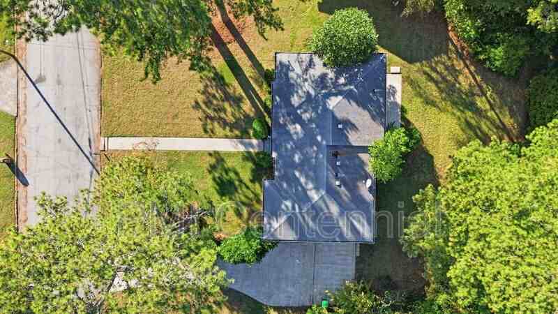 3438 Springside Dr - Photo 4 of 33