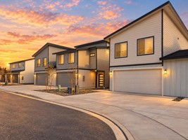 featured image of 5881 W 40th Ct