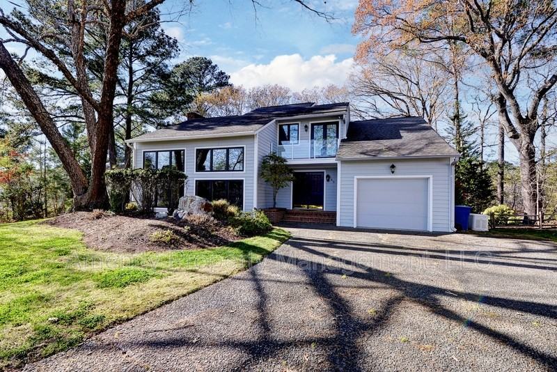 49 Dillwyn Dr - Photo 3 of 50