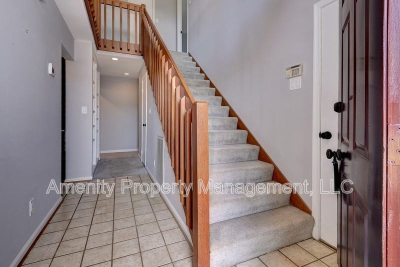 49 Dillwyn Dr - Photo 6 of 50