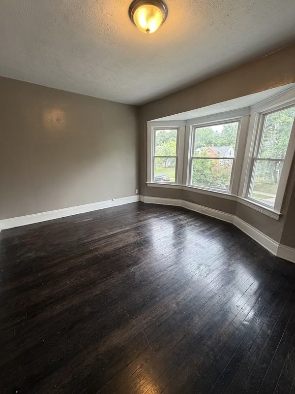 3201 Whitethorn Rd - Photo 5 of 10