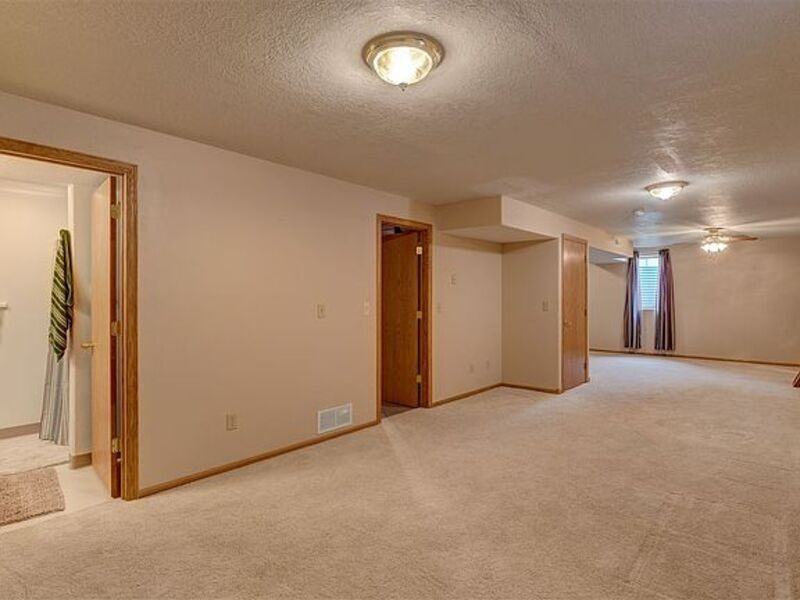 2412 5th Ave - Photo 7 of 21