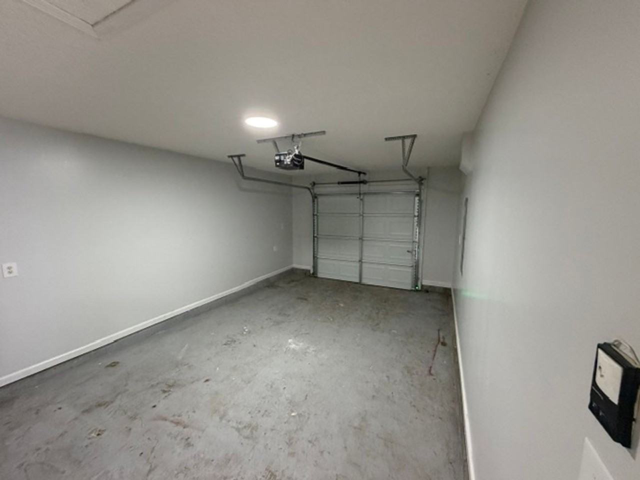 7820 Jasper Ave - Photo 5 of 16