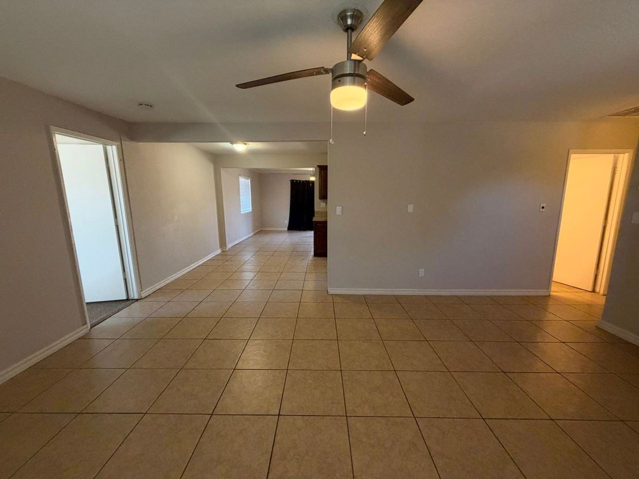 6565 Mojave Ave - Photo 7 of 42
