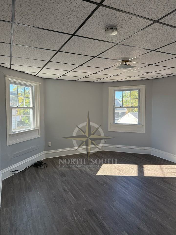 367 Winter Street / 530 Maple Street Fall River - Photo 2 of 8