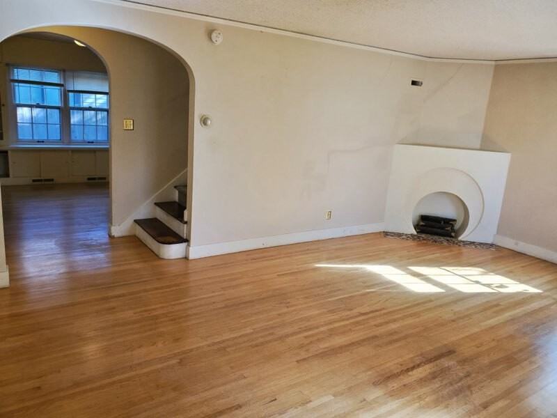 103 20th St S - Photo 4 of 15