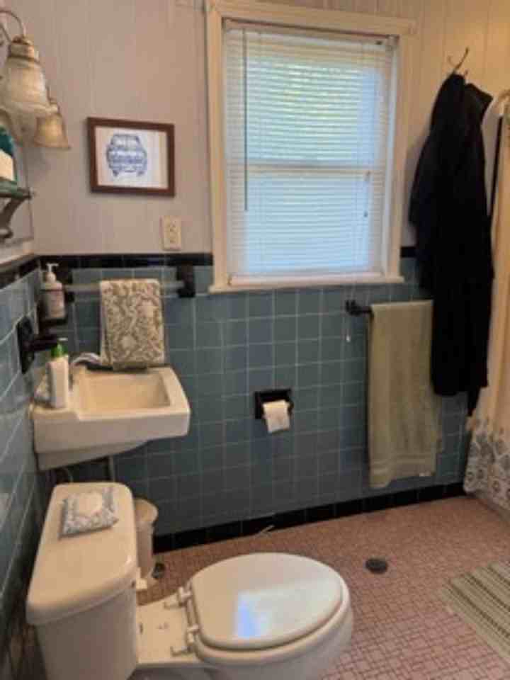 1705 Edenside Ave - Photo 4 of 35