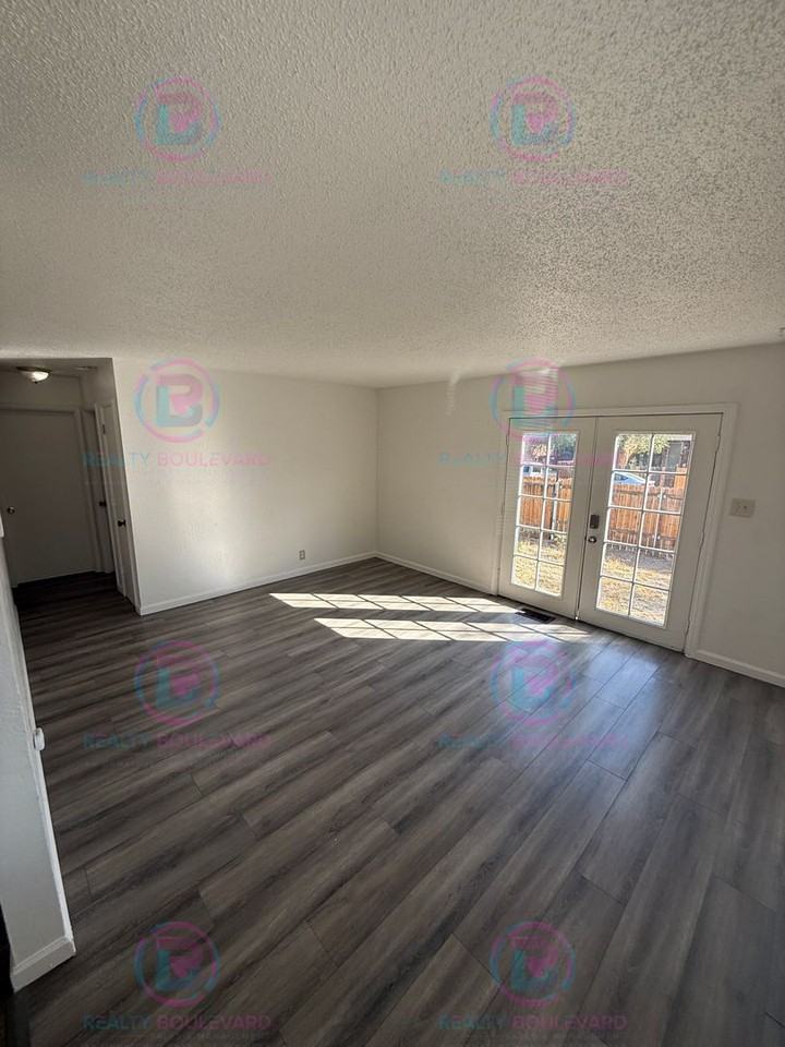 1137 Arnold Dr - Photo 4 of 10