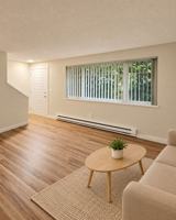 featured image of 1323 E Reserve St
