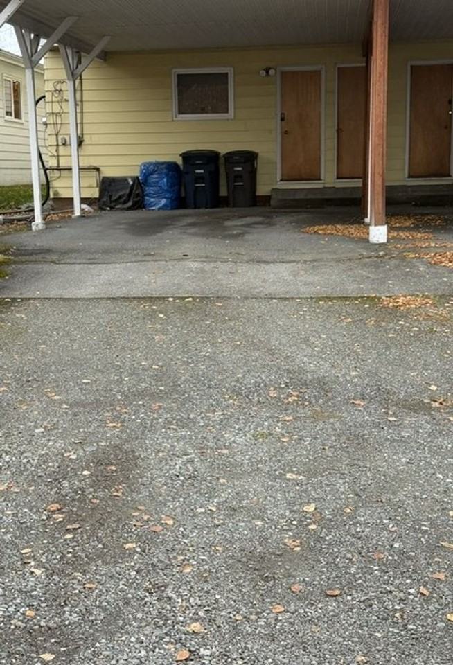 1422 O St - Photo 2 of 8