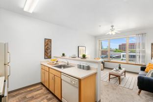Fifth Avenue Place Apartments - Photo 1 of 1