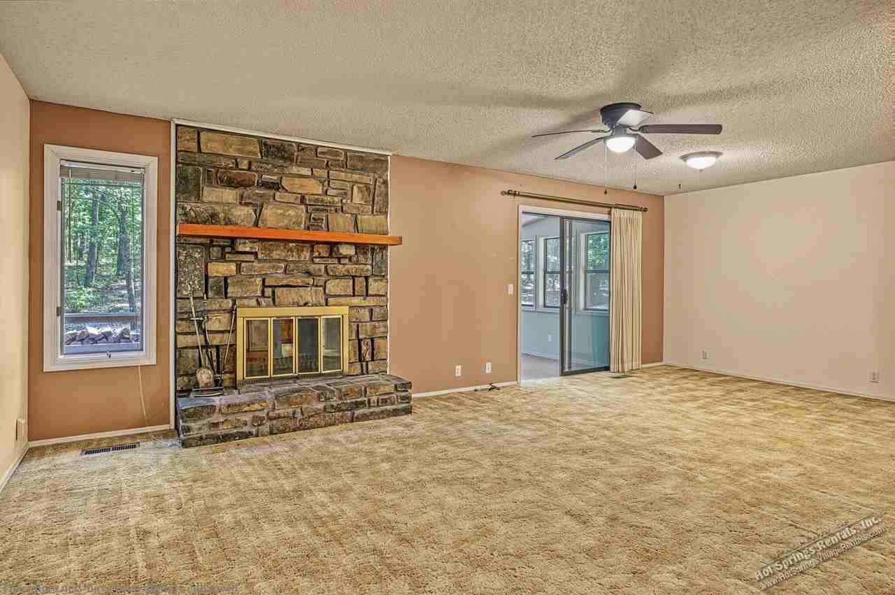 6 Vilaseca Ln - Photo 5 of 28