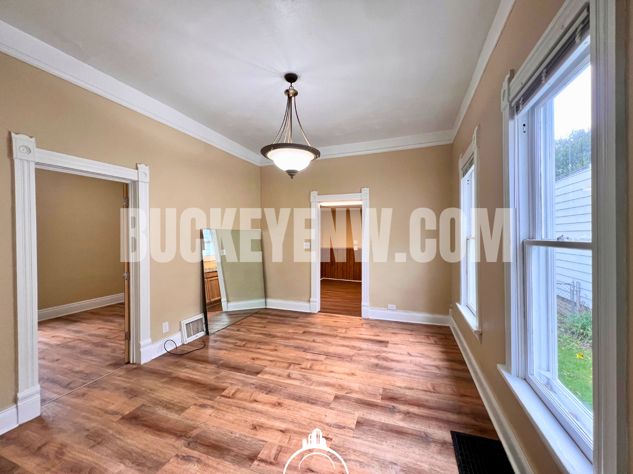 520 Raymer Blvd - Photo 6 of 13