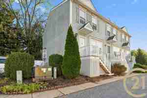 featured image of 114 Gateway Dr #009