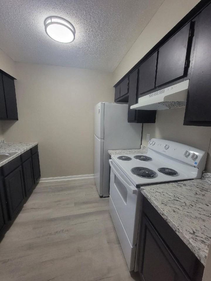 Westside Villas - Photo 5 of 9