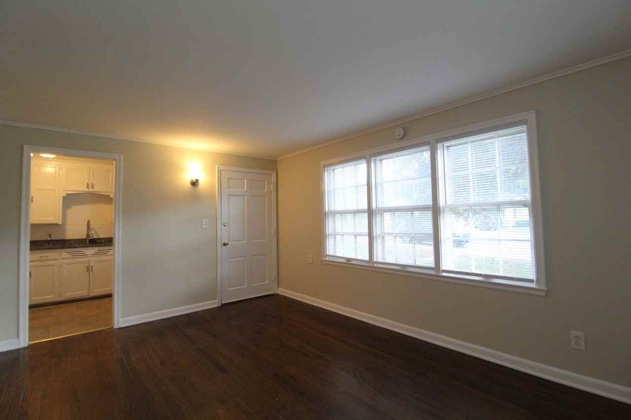 500 E Glendale St - Photo 3 of 8