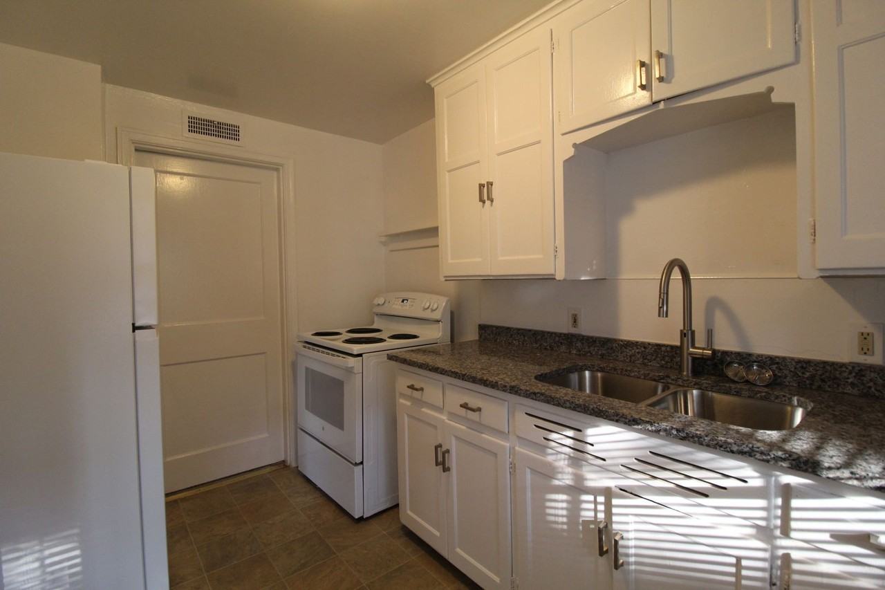 500 E Glendale St - Photo 5 of 8