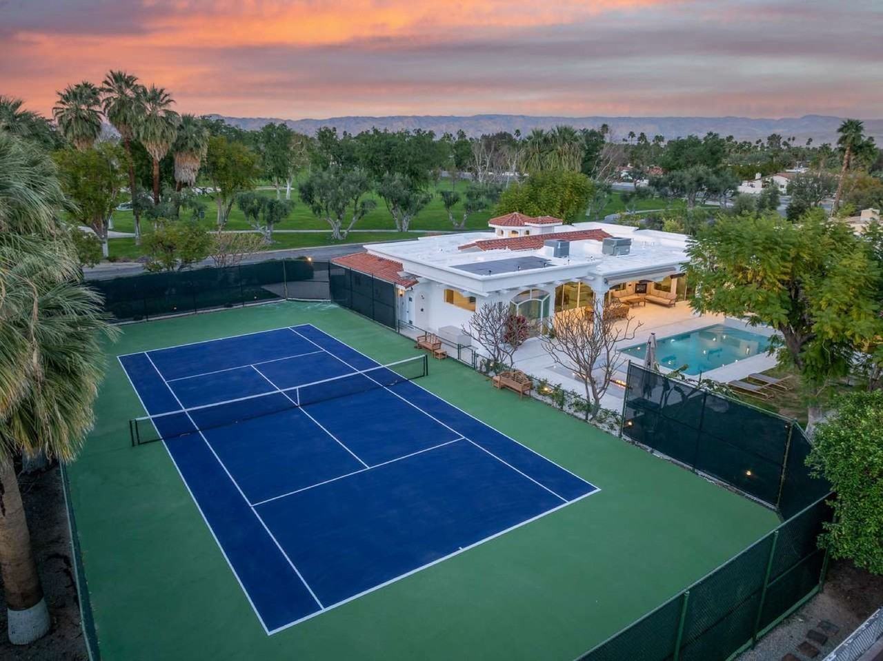 875 Tamarisk Rd - Photo 6 of 50
