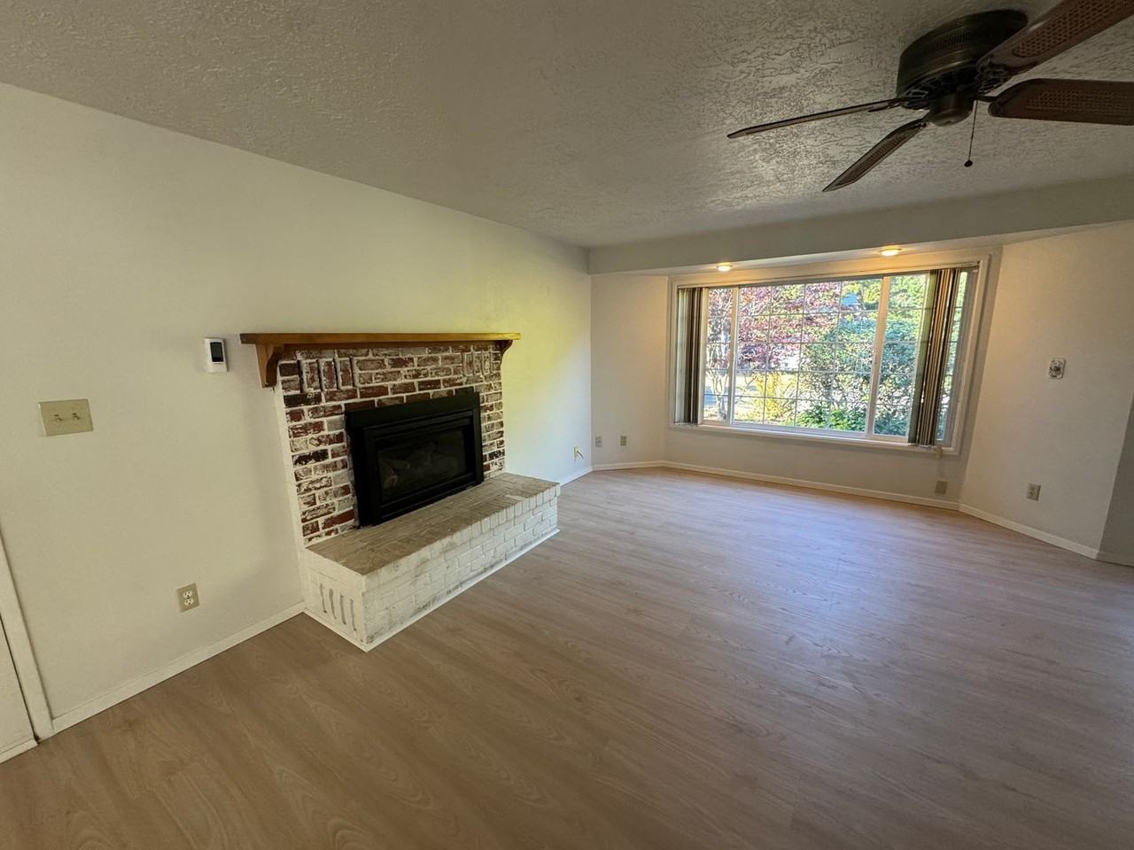 307 Nw 25th St - Photo 4 of 16