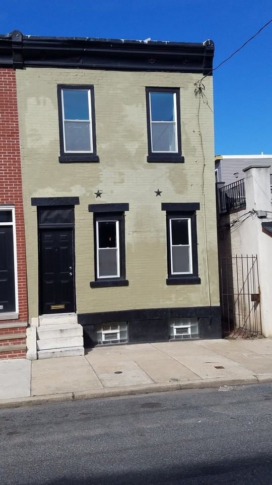 2211 Oakford St - Photo 2 of 13