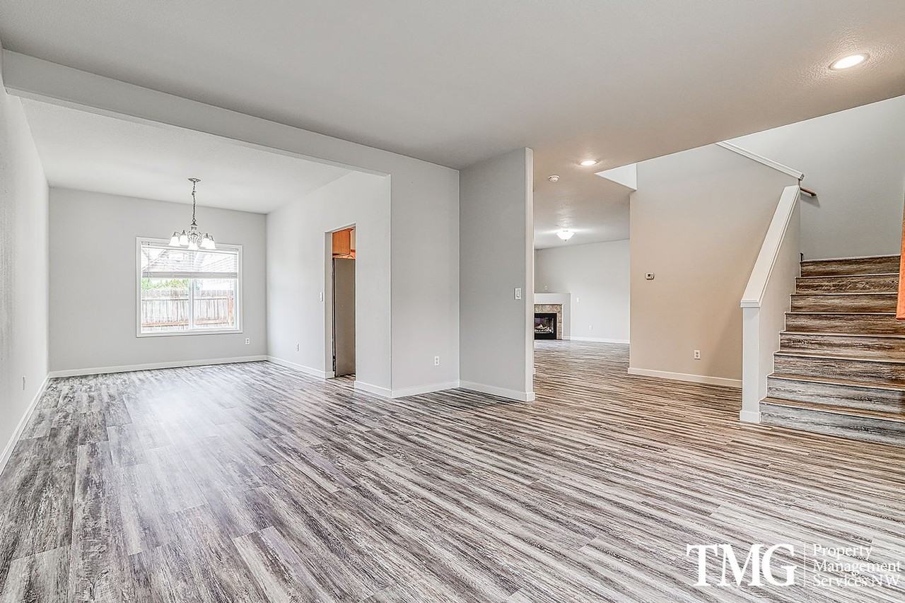 8802 Ne 84th St - Photo 5 of 32