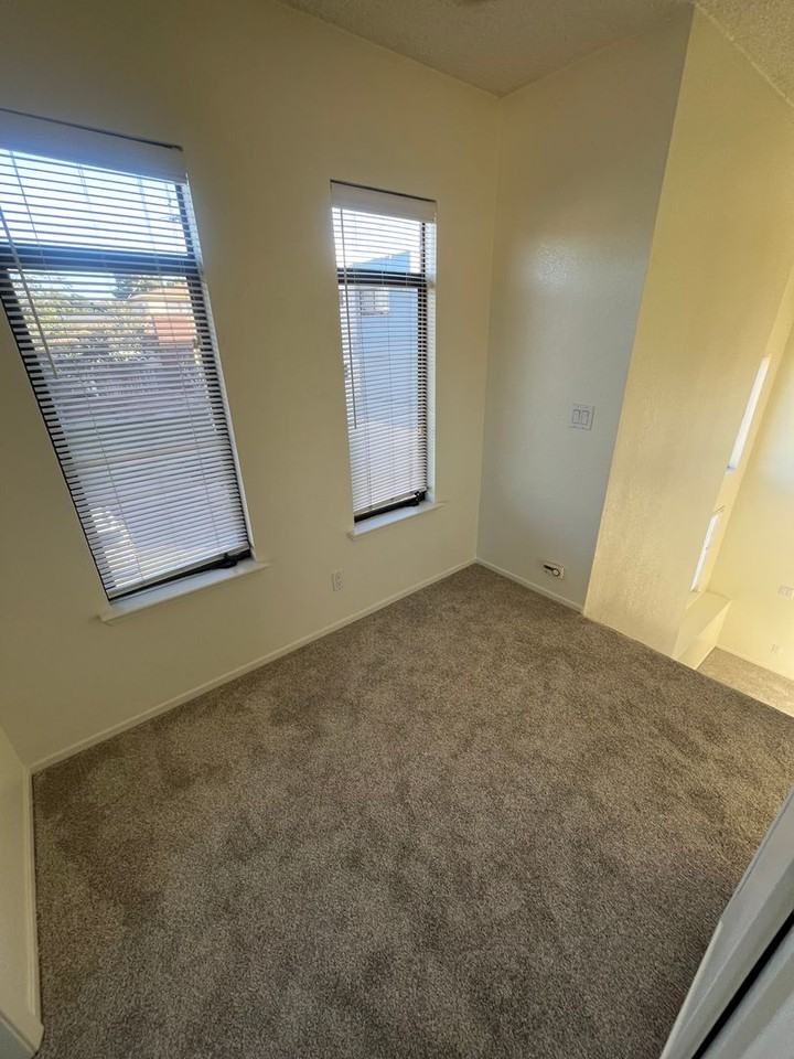 1611 Ramona Ave - Photo 6 of 15