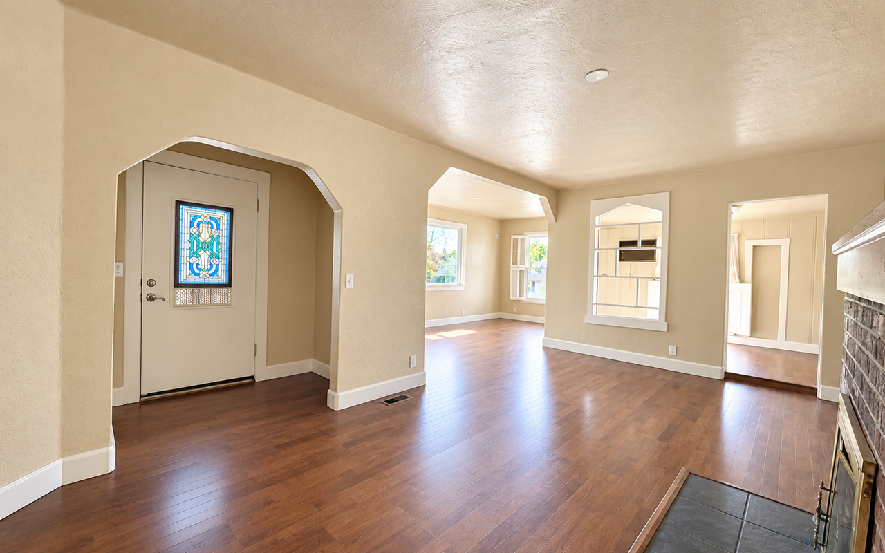 809 Coronado Ave - Photo 5 of 33